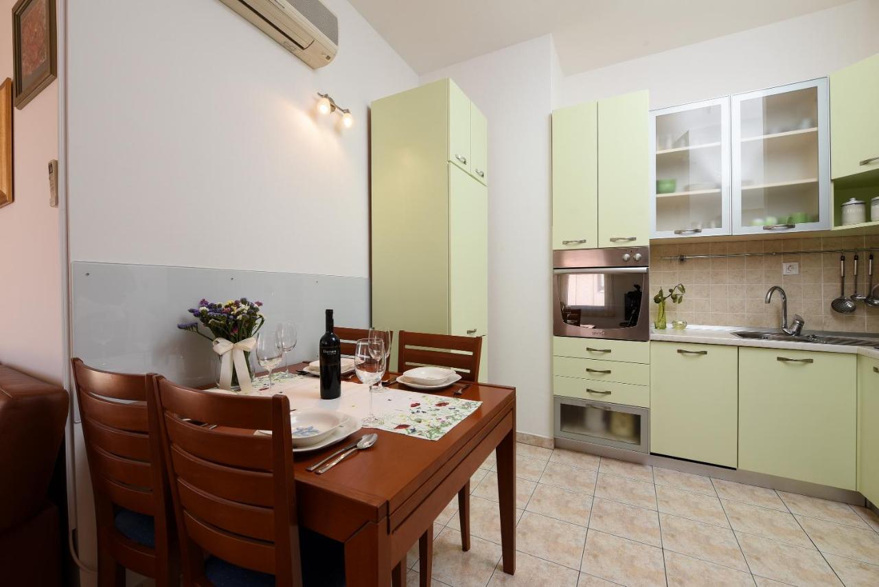 Lola Maria 2 Apartment Задар Екстериор снимка